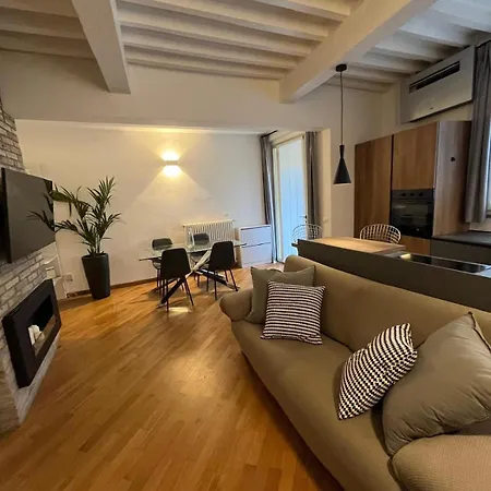 아파트 Fuoriporta Affitti Brevi - Cecilia 11 *