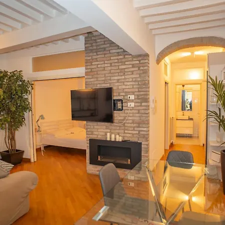 Fuoriporta Affitti Brevi - Cecilia 11 Daire *