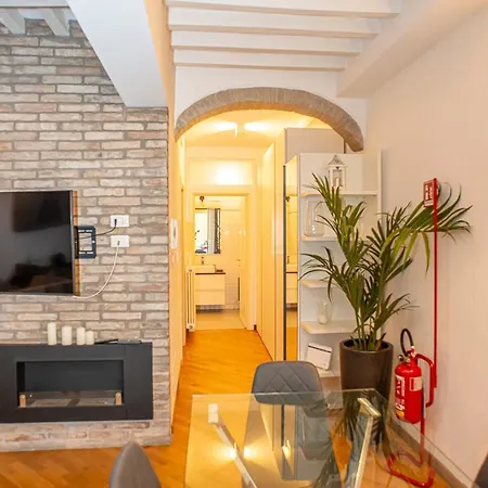 شقة Fuoriporta Affitti Brevi - Cecilia 11 *