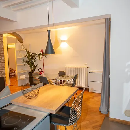 Fuoriporta Affitti Brevi - Cecilia 11 Daire *